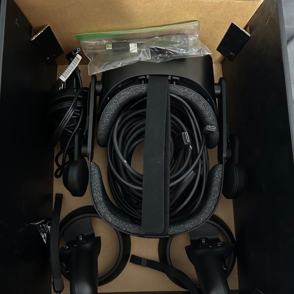 HP Virtual Reality Set - Picture 2 of 11